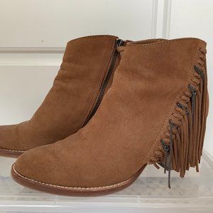 DV by Dolce Vita Juneau Fringed Leather Booties